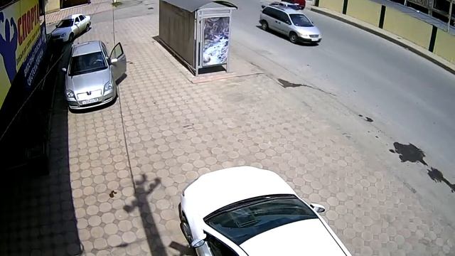 Уличная IP-камера ZNV ZBIE-2151W-N4T-A, 1,3 Mpx, 25 к.с., Цифромания, Ингушетия, День Авто Человек