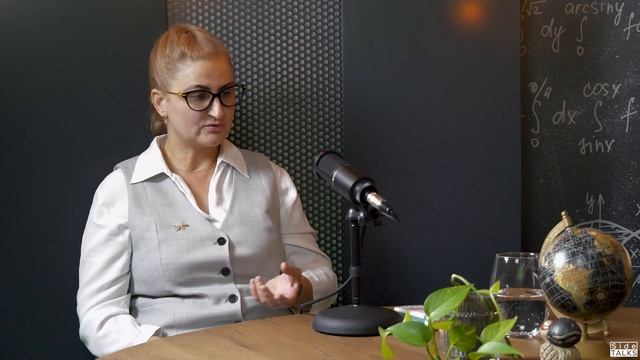 Alegerea Bătăliilor în Spital - Șef Lucrări Dr. Eliza Russu | SideTALKS #30 смотреть онлайн