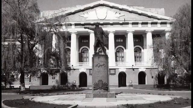 Раз, два...маршируют мальчики смотреть онлайн