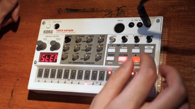 Korg Volca Sample - Techno Jam 2 смотреть онлайн