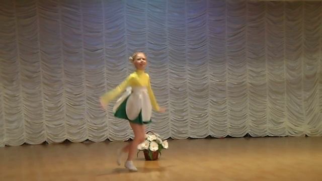Богатенко Лена - танец ромашка смотреть онлайн