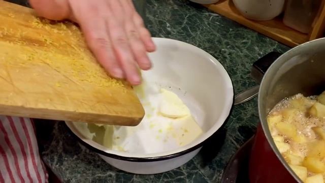 Как просто приготовить яблочный крамбл смотреть онлайн