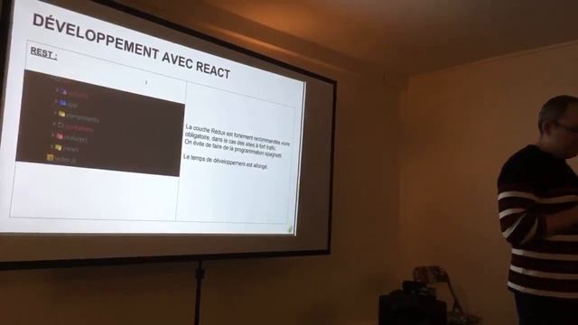 React JS / GraphQL expliqués aux développeurs Back-End - Christophe Jolas - ParisJS #81 смотреть онлайн