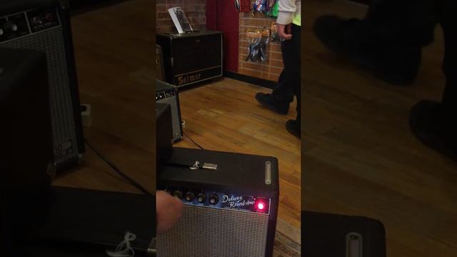 Fender Dimension IV Sound Expander смотреть онлайн
