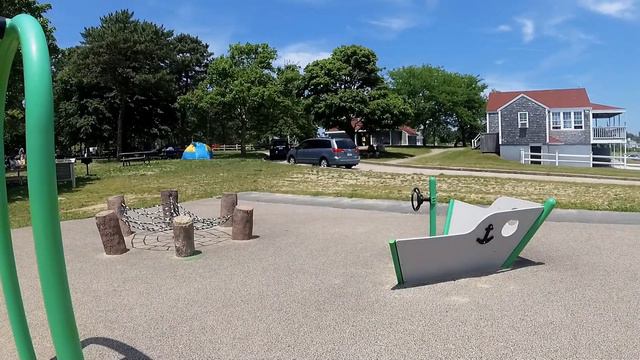 Little Marina Мариночка с папой ездила на океан в Hyannis. Было очень жарко, зато вода была теплая. смотреть онлайн