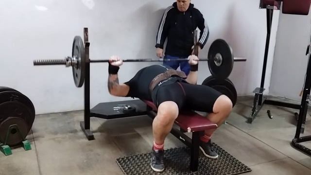 Русский жим 55кг, на 71раз смотреть онлайн