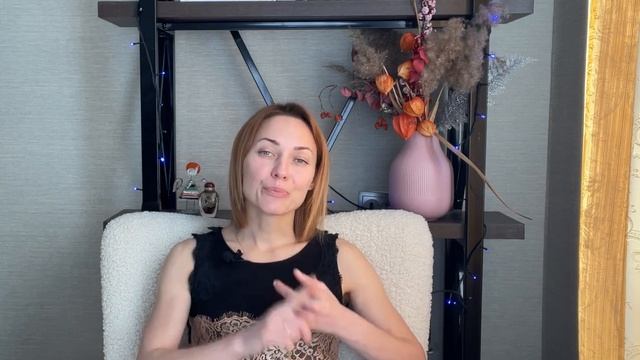 БЕЛЫЕ СТЕНЫ в интерьере. Что нужно учитывать?. смотреть онлайн