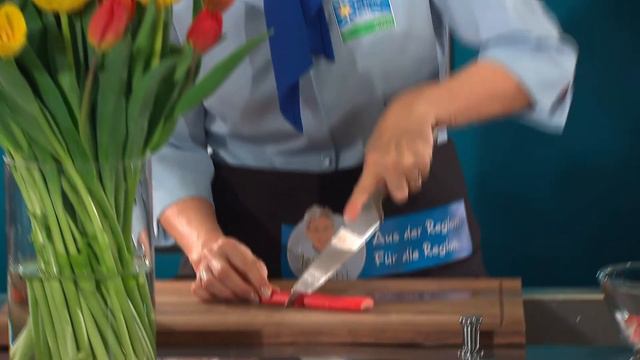 Rhabarber-Chüechli - http://www.jeannettekocht.ch смотреть онлайн