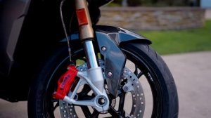 KTM 1290 Super Duke GT vs BMW S1000XR обзор и отзыв | Мотоциклы для Взрослых??