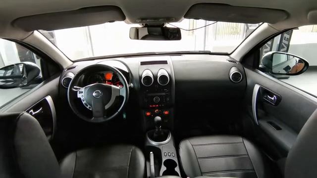 NISSAN QASHQAI смотреть онлайн