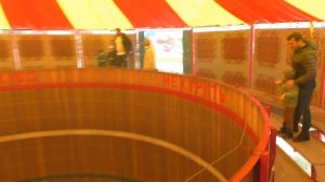 Лучший Спортивный  Цирковой Атракцион Мотогонки по Вертикальной Стене Нальчик 11 03 2018 год ?????