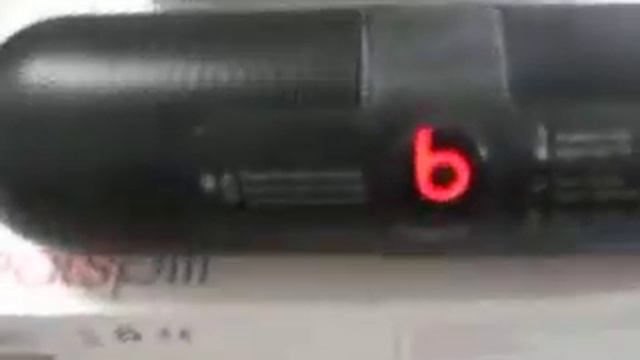 2013 Dr. by dre beats pill speaker with nfc function for ipad/mobile/mp3/PC смотреть онлайн