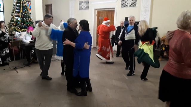 Веселые Новогодние танцы в клубе,Харьков!!!! смотреть онлайн