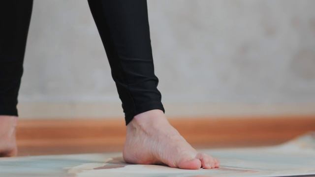 Болят ноги после каблуков? Делайте эти упражнения! смотреть онлайн