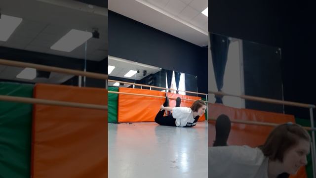 КУВЫРОК? 2 АКРОБАТИКИ В ДЕНЬ? 1 ПАРА И 3 ПАРА В ПН? 21.03.22 ВЕЗУЧАЯ АНАСТАСИ | КУРДЮКОВА АНАСТАСИЯ смотреть онлайн