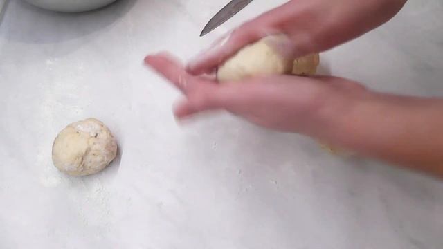 Когда лень идти за хлебом!Просто, Быстро Хрустящие ХЛЕБЦЫ с итальянскими ТРАВАМИ Без дрожжей Без яи смотреть онлайн