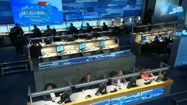 В колл-центре "Всем миром" актёр Евгений Миронов смотреть онлайн