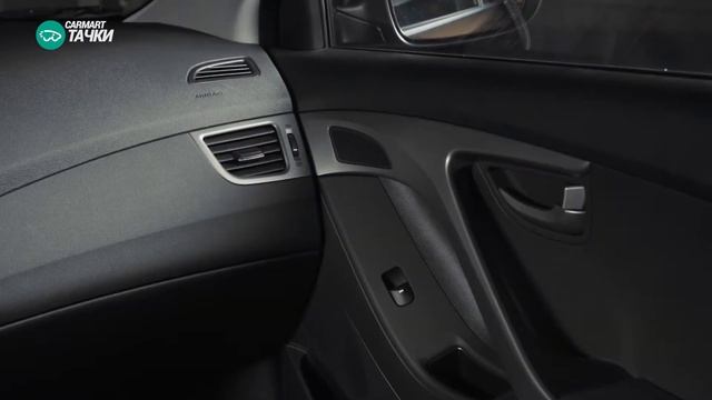 Hyundai Elantra смотреть онлайн
