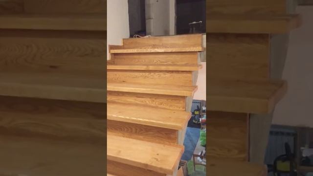 Облицовка деревом лестницы на бетонной основе д. Жуково ч.2 смотреть онлайн