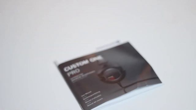 Beyerdynamic Custom One Pro Unboxing (Deutsch) - Ilias B смотреть онлайн