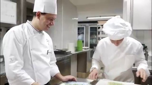 Le Petit Restaurant del Bellevue Hotel & Spa. смотреть онлайн