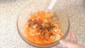 Салат из консервированной фасоли в томатном соусе