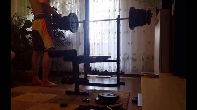 Придавило штангой... как выбраться смотреть онлайн