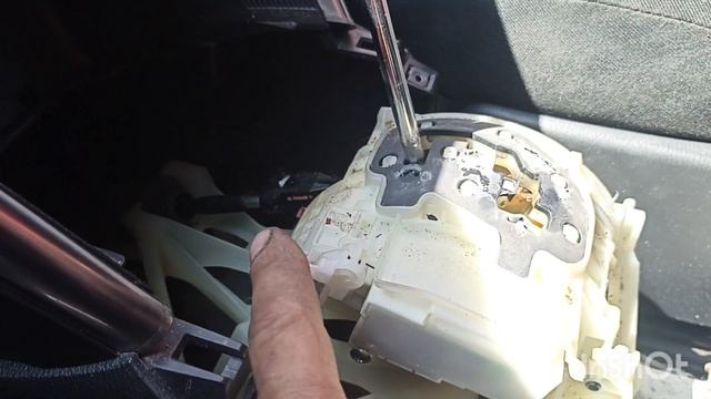 Mazda CX-5 не выключается магнитола, просит поставить АКПП в парковку. смотреть онлайн