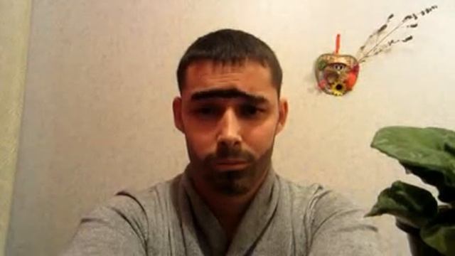 Танцующая монобровь... смотреть онлайн