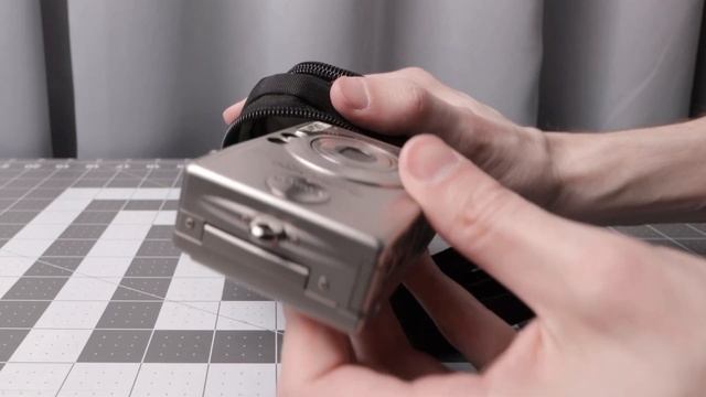 Case Logic DBC302 Compact Camera Pack Overview смотреть онлайн