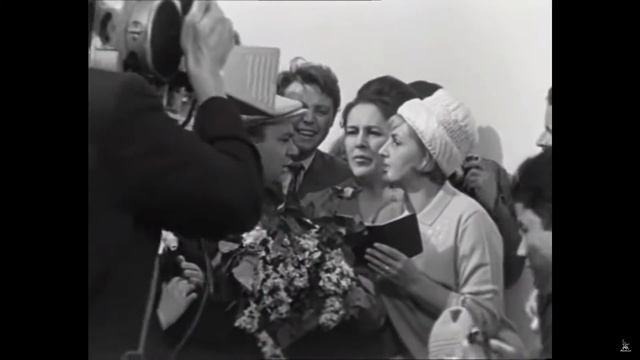 33. Вы были за границей? смотреть онлайн