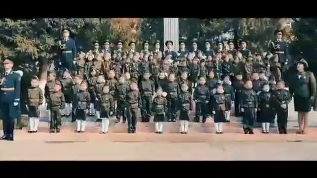 Дошколята поют песню "День Победы!" смотреть онлайн