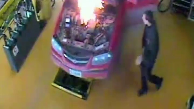 Отремонтировали? Теперь поджигай! смотреть онлайн