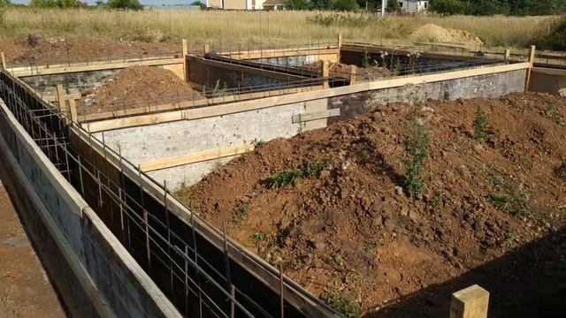 Монтаж щитовой опалубки,начало.Харьков смотреть онлайн