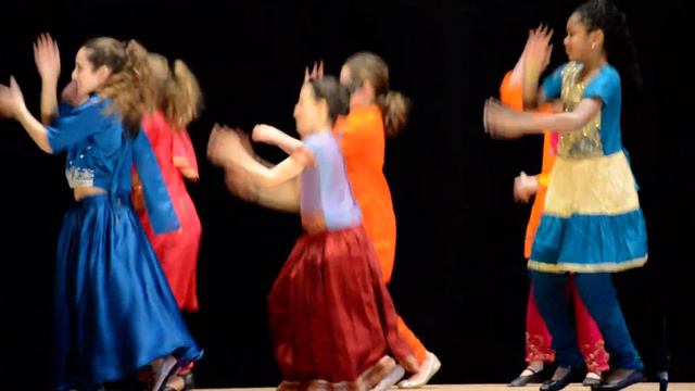 Royal Vale Arts Festival смотреть онлайн