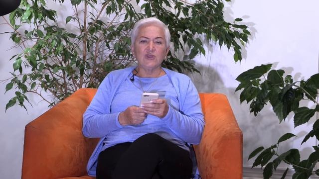 Как выражать любовь к родителям, если стесняюсь ее проявлять? | Ирина Блонская смотреть онлайн