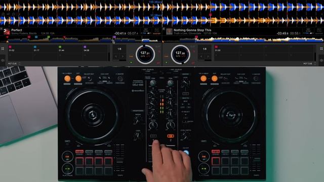 HOW TO DJ with House Music - 3 Mixing Techniques смотреть онлайн
