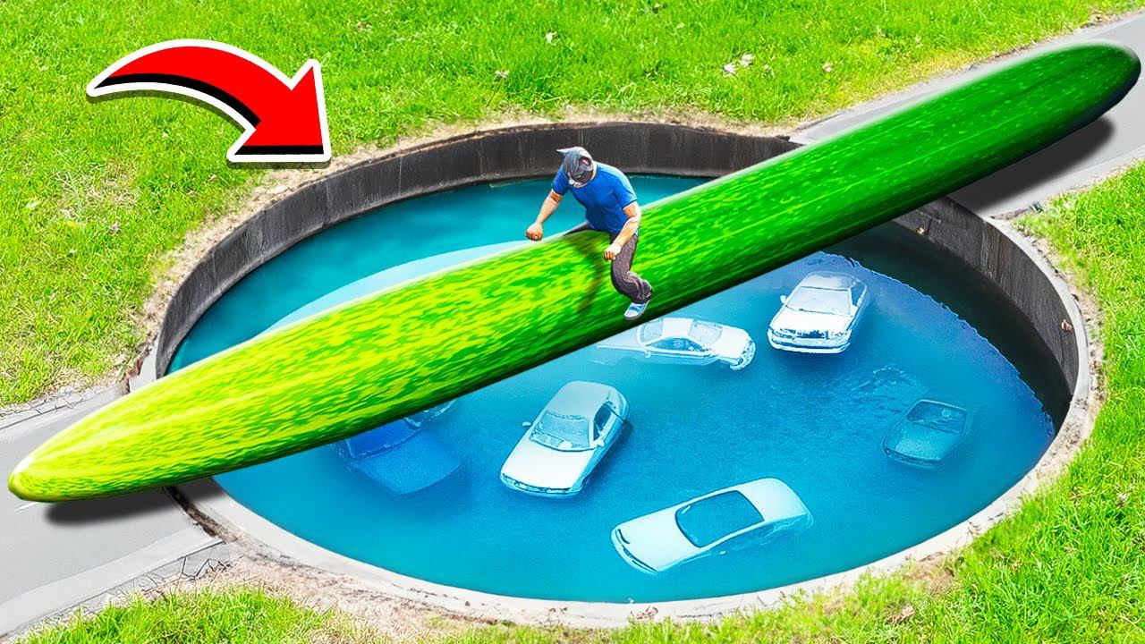 ПРОЕХАЛ ГЛУБОКУЮ ЯМУ С ВОДОЙ НА САМОМ ДЛИННОМ ОГУРЦЕ ГТА 5 МОДЫ МУРКА смотреть онлайн