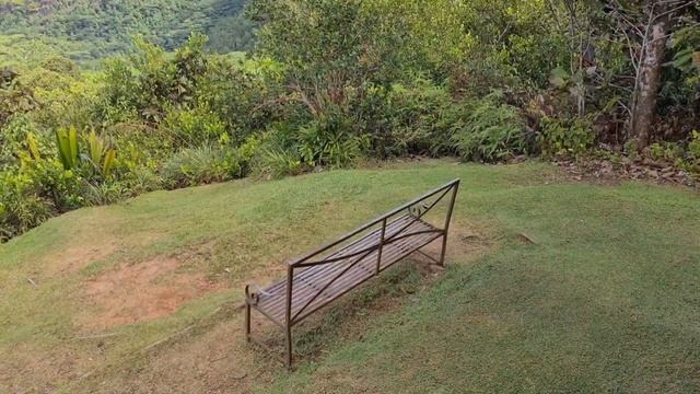На машине по острову Маэ Сейшилы, Национальный парк Морн Сейшел, Morne Seychelles National Park смотреть онлайн