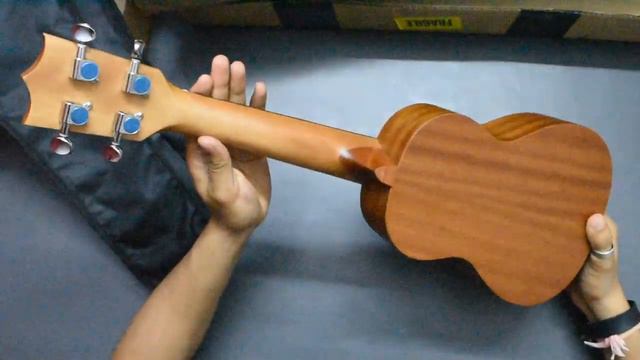 KADENCE UKULELE SOPRANO | TUNING | UNBOXING & REVIEW смотреть онлайн