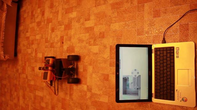 Робот на Wi-Fi управлении смотреть онлайн