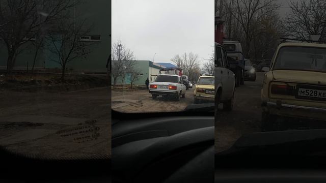 ГИБДД г. Минводы - работает эвакуатор, а законно ли это? Увозить не опечатанную машину без понятых смотреть онлайн