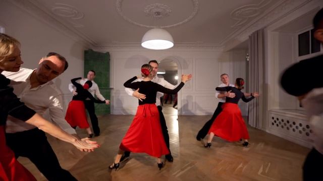 Бачатанго-шоу | BACHATANGO смотреть онлайн
