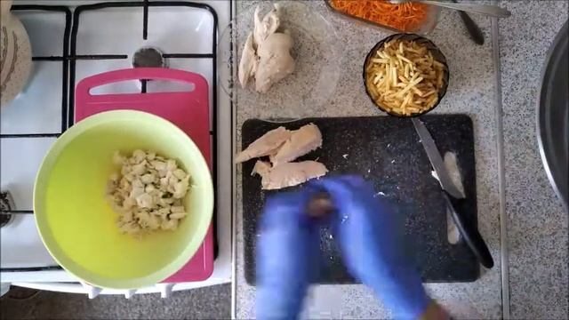 Салат с картошкой фри с курицей. Картошка фри с курицей и морковью. смотреть онлайн