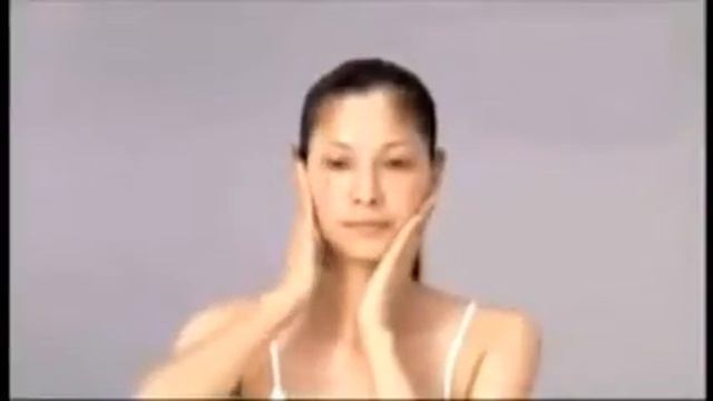 Копия видео "Японский массаж лица. Yukuko Tanaka.(русский перевод)" смотреть онлайн