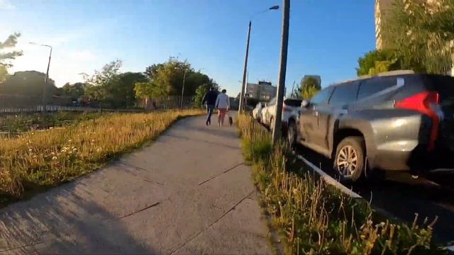 НА САМОКАТЕ ПО ЖУКОВСКОМУ. ПЕШЕХОДЫ НА ВЕЛОДОРОЖКАХ. 3.06.2022. смотреть онлайн