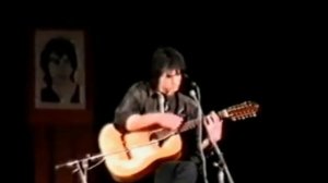 Виктор Робертович Цой: "Группа крови" (под гитару)