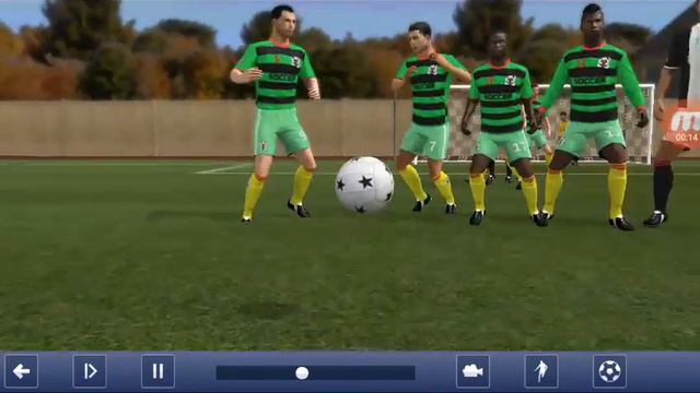 Гол со штрафного низом через очко Роналду