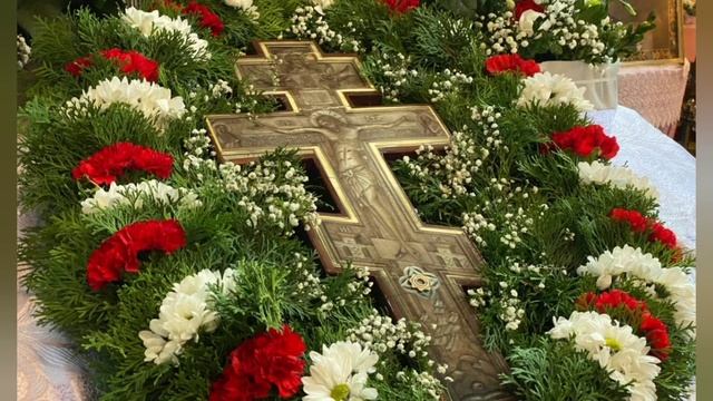 Тропарь и Кресту Твоему THE DIVINE LITURGY смотреть онлайн