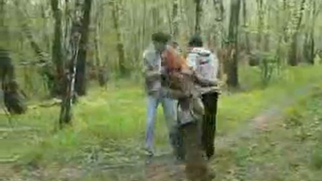 Применение стреляющего шокера-дубинки в парке смотреть онлайн